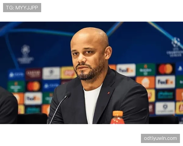 孔帕尼与拉莫斯防线组织：单点驱动与多点参与的结构分化